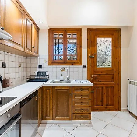 Elpis House نيدري